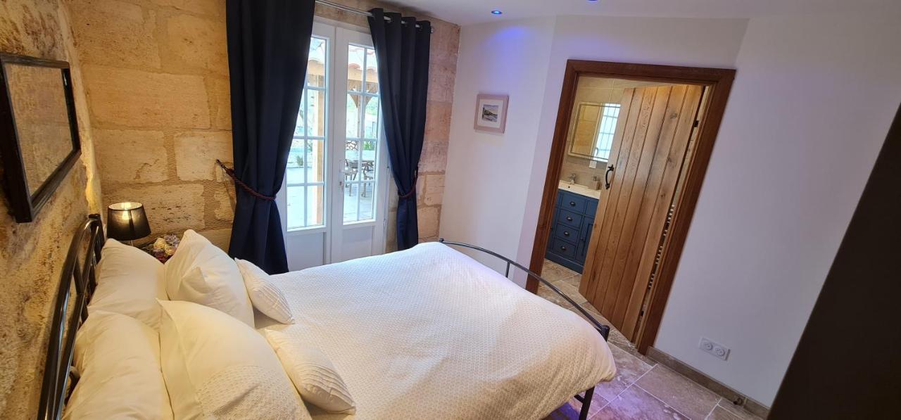 Dom Peyreton Prestige Cottages Set In A Charming Wine Property Villegouge Exterior foto