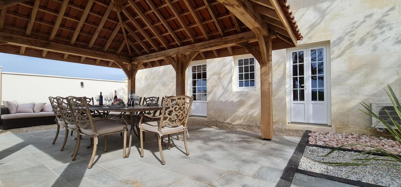 Dom Peyreton Prestige Cottages Set In A Charming Wine Property Villegouge Exterior foto
